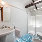 Luxury Sea Front Penthouse - B * Neapol
