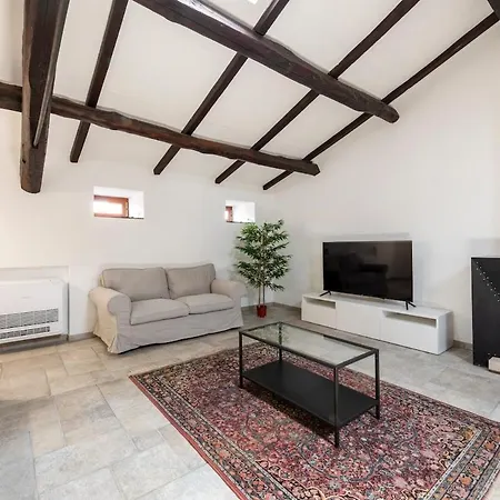 Luxury Sea Front Penthouse - B Apartmán *