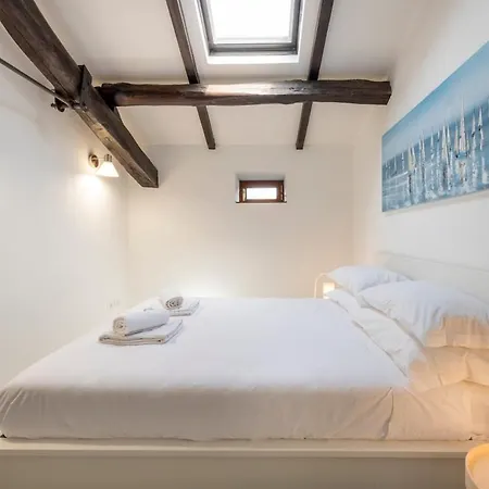 Luxury Sea Front Penthouse - B Apartmán Neapol