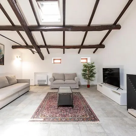 Luxury Sea Front Penthouse - B