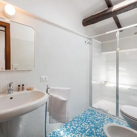 Luxury Sea Front Penthouse - B * Неаполь